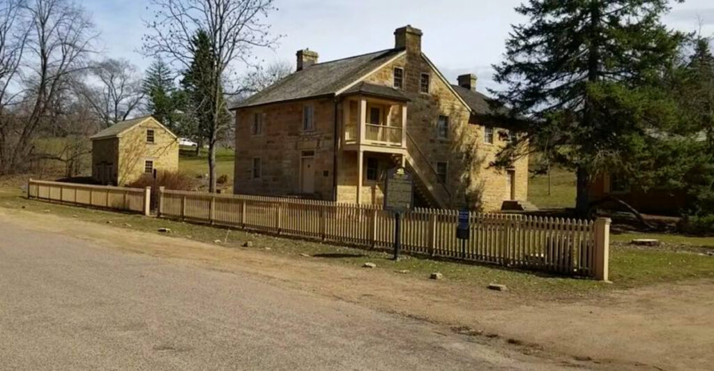 Minnesota’s Oldest Private Home Is Hiding in This Quiet River Town