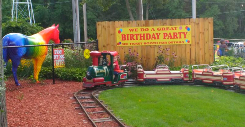 More Than 20 Attractions Make This Canal Fulton Park a Family Favorite