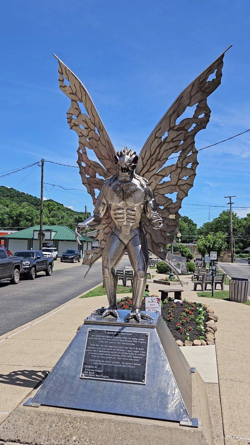 Mothman Statue, Point Pleasant, West Virginia Mothman Statue, Point Pleasant, West Virginia