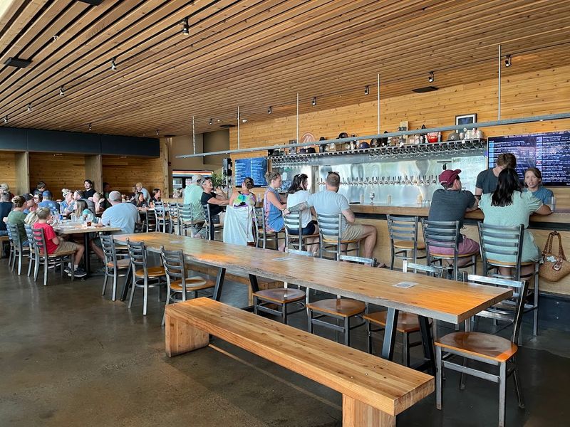 Mountains Walking Brewery, Bozeman Mountains Walking Brewery, Bozeman