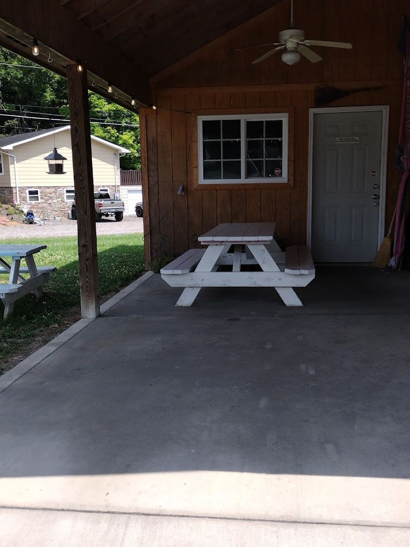 No Indoor Seating, No Problem