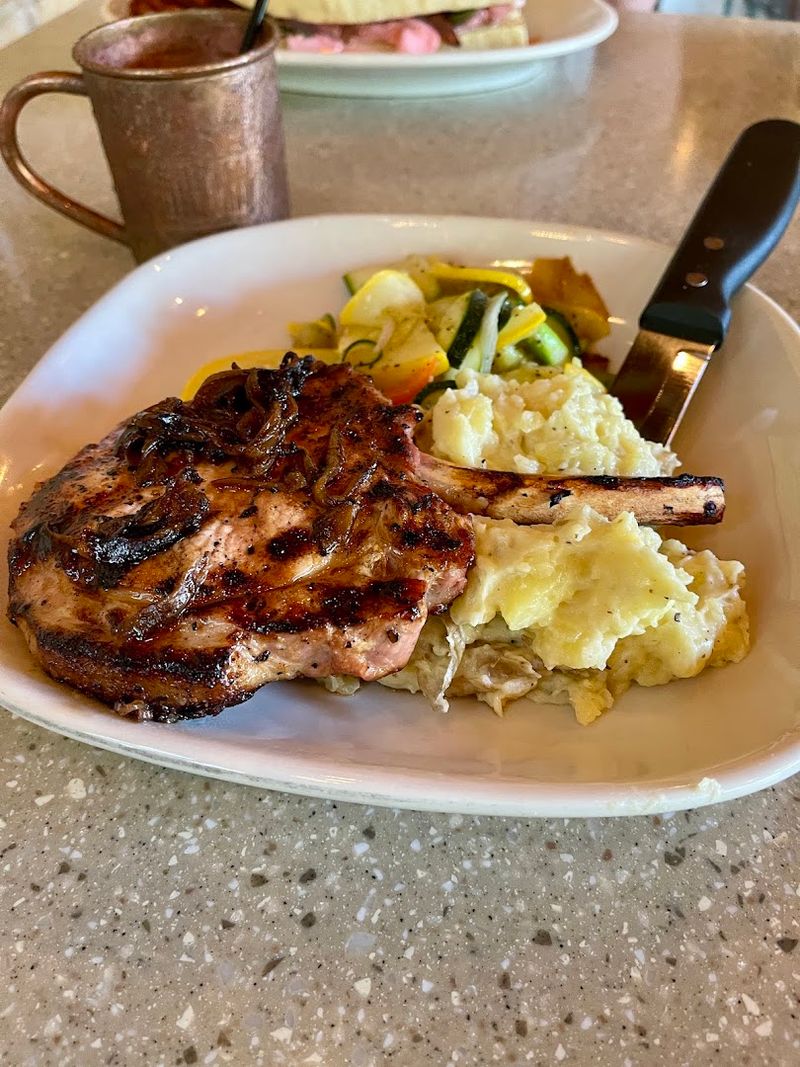 Northwest Cuisine That Goes Beyond the Expected Northwest Cuisine That Goes Beyond the Expected