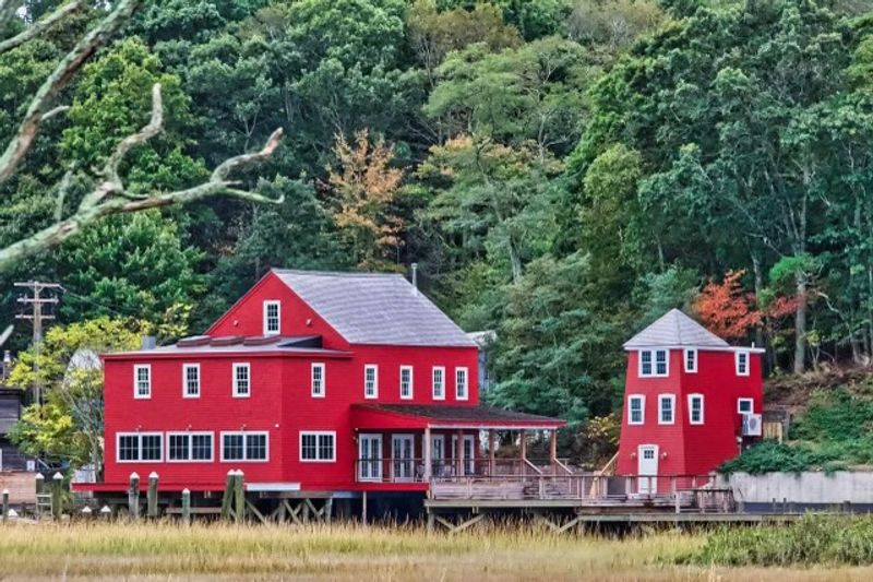 Old Mill Inn Restaurant, Mattituck, New York Old Mill Inn Restaurant, Mattituck, New York