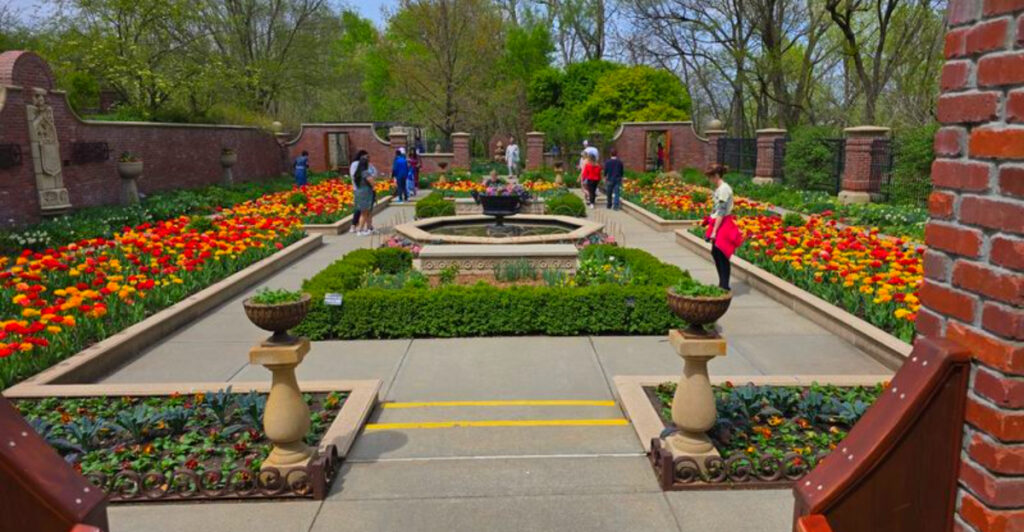 One of America’s Most Beautiful Botanical Gardens Is Hiding in Omaha