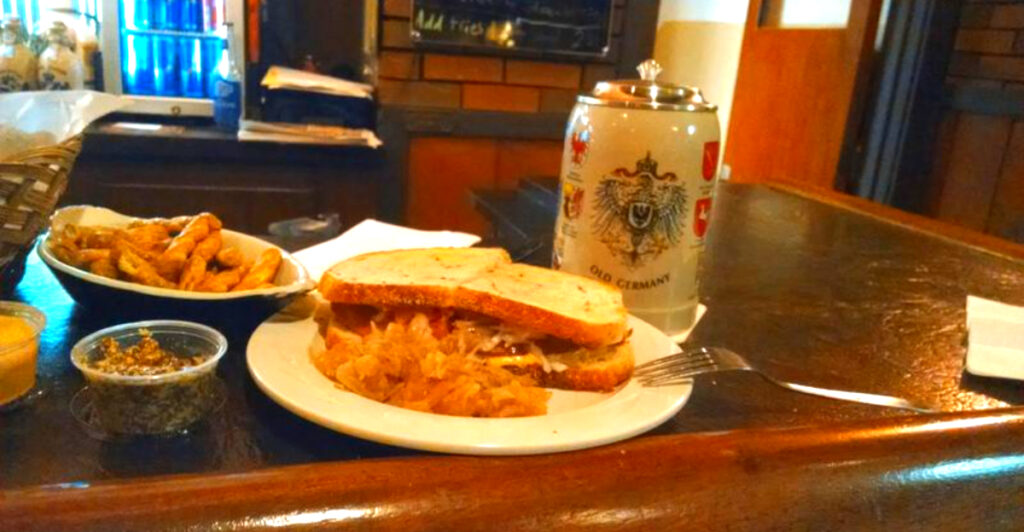 One of Pennsylvania’s Oldest German Clubs Still Serves Authentic Food and Live Music