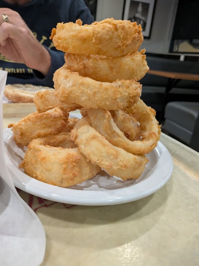 Onion Rings That Deserve Their Own Fan Club Onion Rings That Deserve Their Own Fan Club