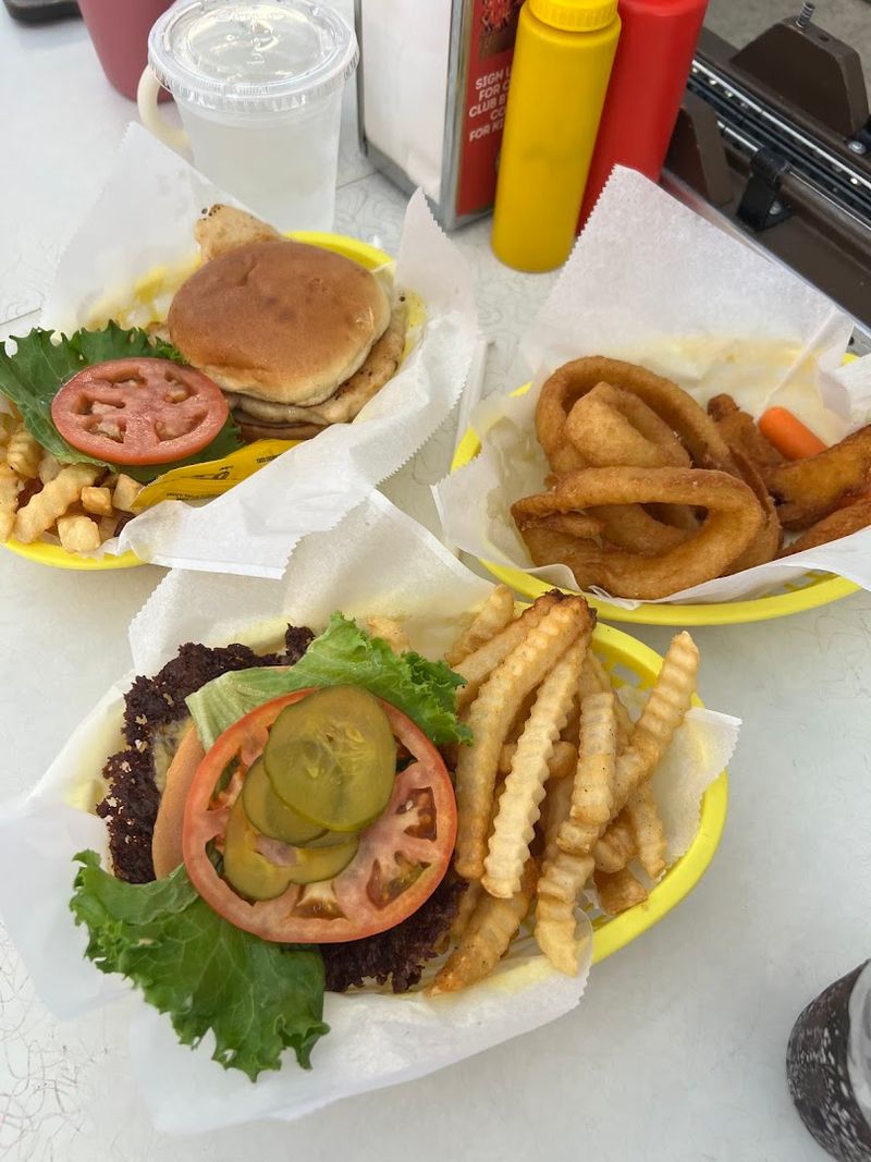 Onion Rings and Milkshakes That Steal the Spotlight Onion Rings and Milkshakes That Steal the Spotlight