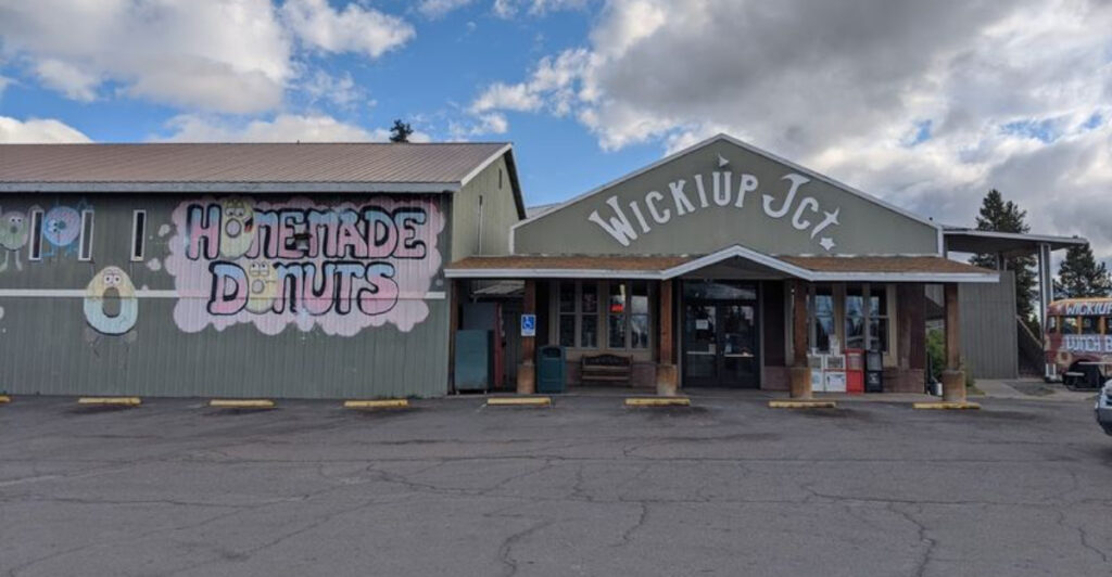 Oregon Road Trip Favorite Is Known for Oversized Donuts and Maple Bacon Treats