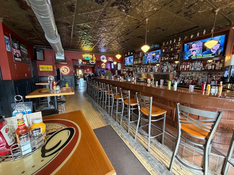 Oscar's Pub & Grill, Milwaukee