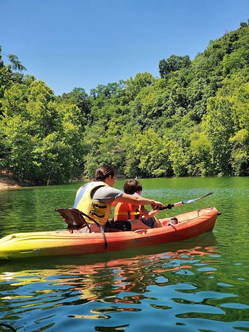 Paddleboarding and Kayaking on the Quarry Paddleboarding and Kayaking on the Quarry