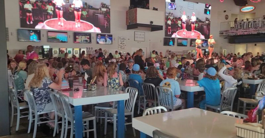 People Visit This Myrtle Beach Restaurant for the Party as Much as the Food