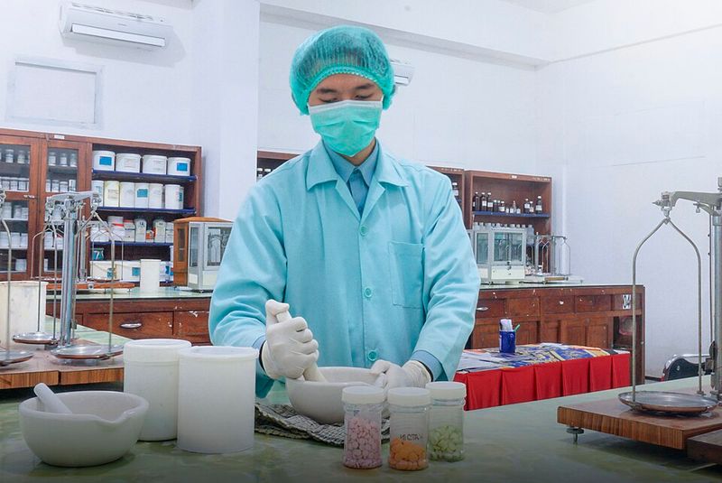 Pharmacist (Owner or Senior Clinical Specialist) Pharmacist (Owner or Senior Clinical Specialist)