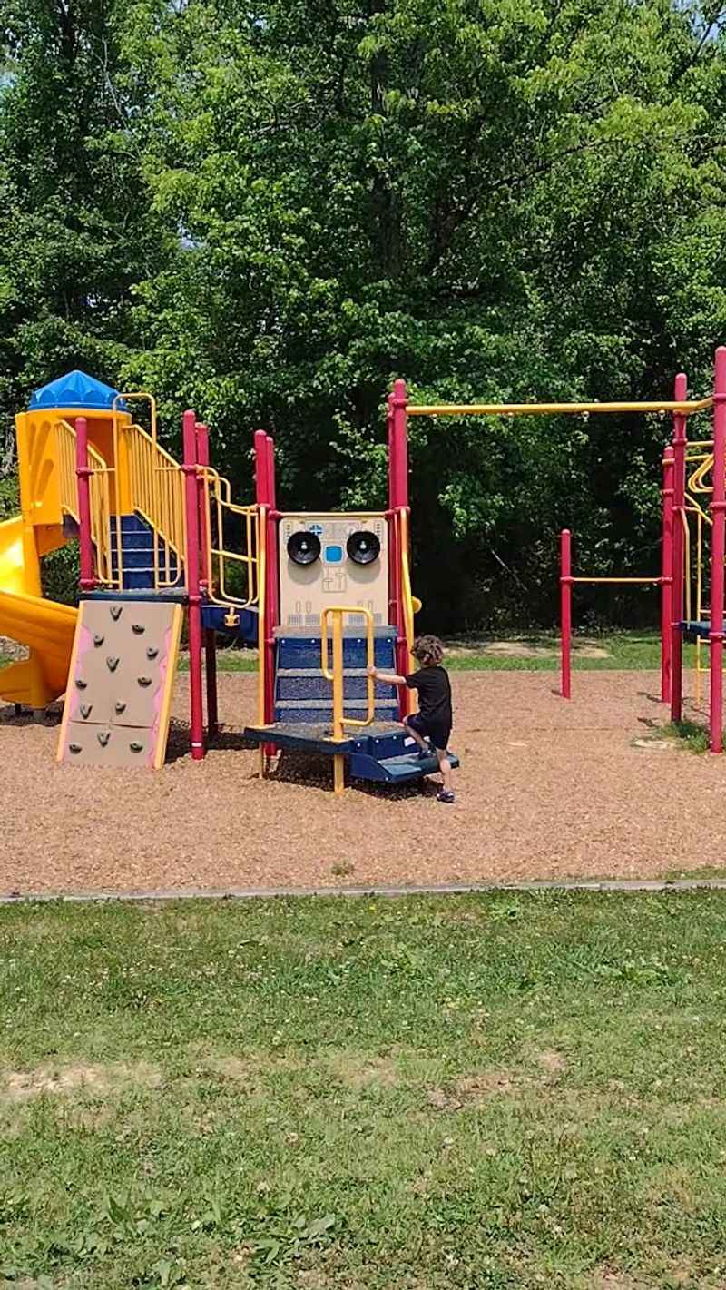 Picnic Areas, Playgrounds, and Family Amenities