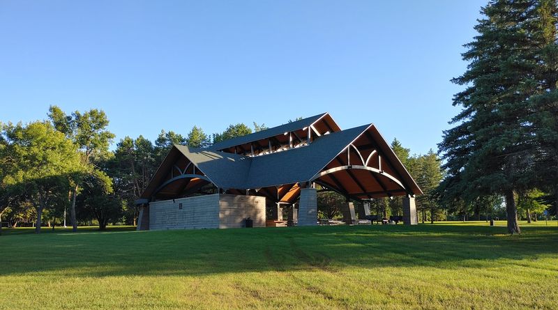 Picnic Shelters Worth Planning a Gathering Around Picnic Shelters Worth Planning a Gathering Around
