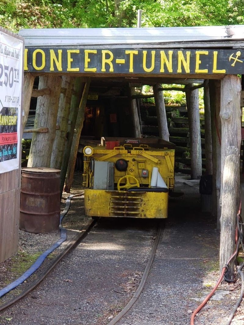 Pioneer Tunnel Coal Mine & Steam Train