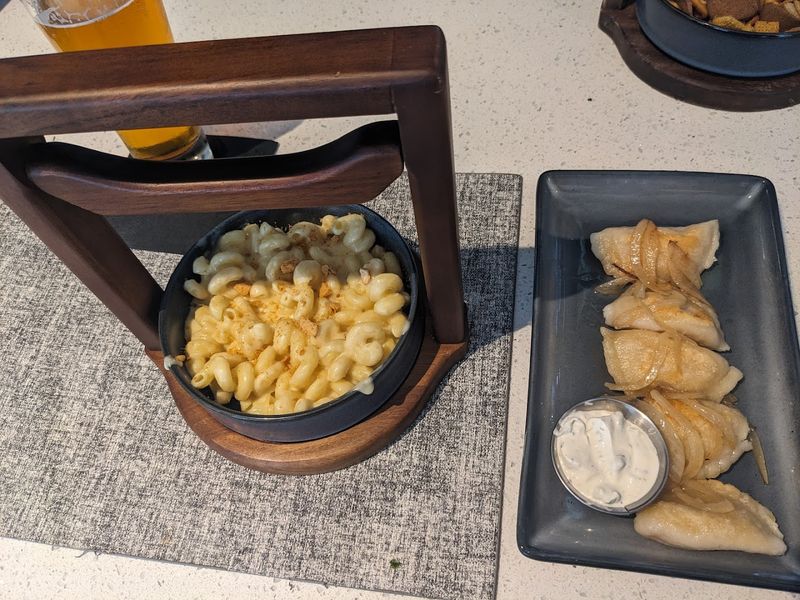 Pittsburgh Flavor Woven Into the Menu Pittsburgh Flavor Woven Into the Menu