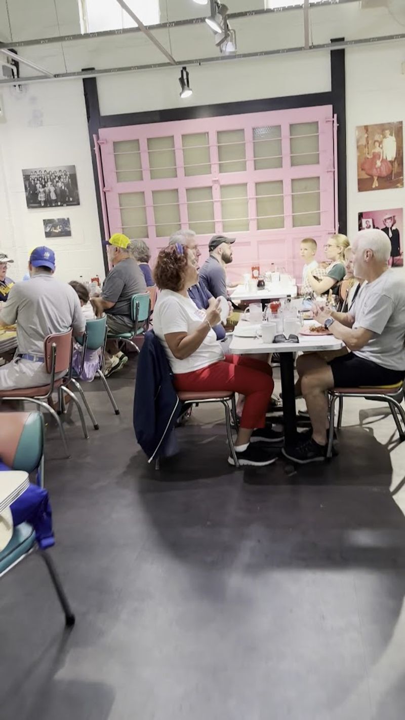 Pittsburgh's Most Democratic Breakfast Table Pittsburgh's Most Democratic Breakfast Table
