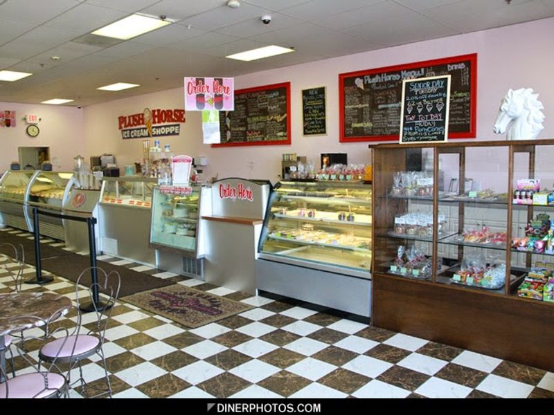 Plush Horse Ice Cream Shop — Tinley Park Plush Horse Ice Cream Shop — Tinley Park