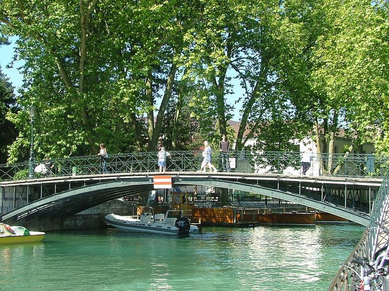 Pont des Amours, Annecy, France Pont des Amours, Annecy, France