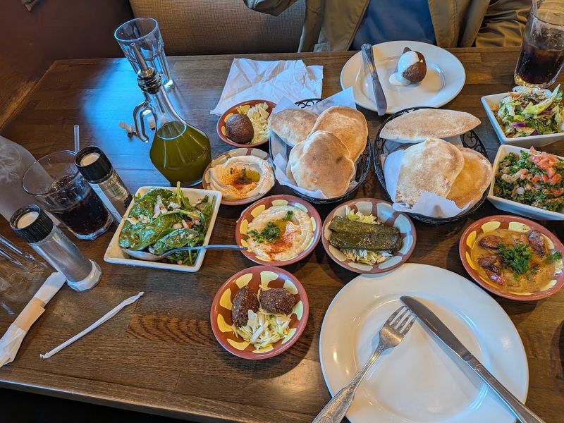 Portions, Pricing, and the Value That Keeps People Coming Back Portions, Pricing, and the Value That Keeps People Coming Back