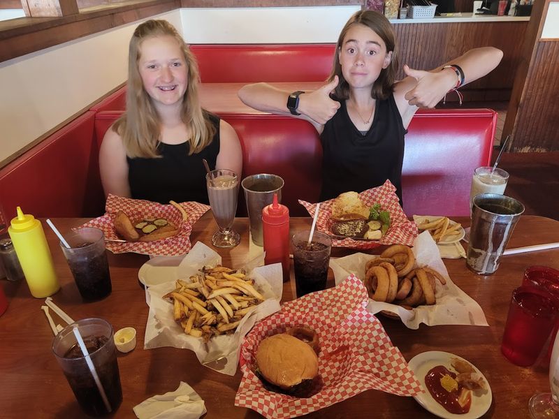 Portions That Genuinely Surprise First-Time Visitors Portions That Genuinely Surprise First-Time Visitors
