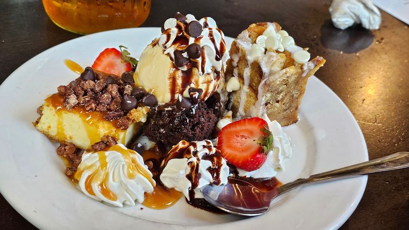 Praline Cheesecake That Closes the Meal With Authority Praline Cheesecake That Closes the Meal With Authority