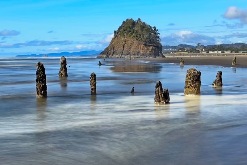 Proposal Rock and the Broader Beach Scene Proposal Rock and the Broader Beach Scene