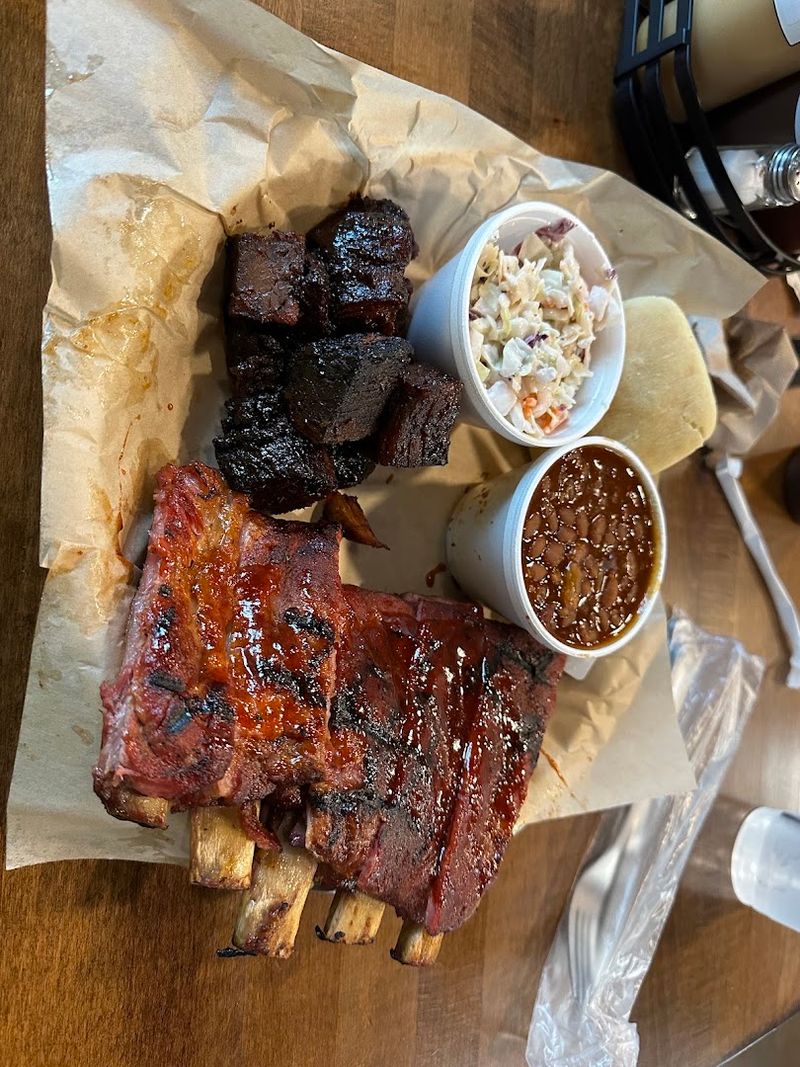 Ribs, Pulled Pork, and the Fat Joe That People Cannot Stop Talking About Ribs, Pulled Pork, and the Fat Joe That People Cannot Stop Talking About