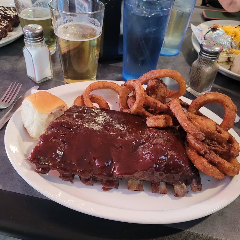 Ribs That Live Up to Every Bit of the Hype Ribs That Live Up to Every Bit of the Hype