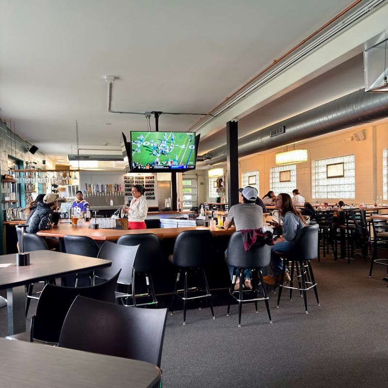 Riley's Bar + Burger, Milwaukee