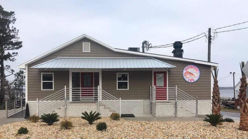 Riverview Cafe — Sneads Ferry, North Carolina