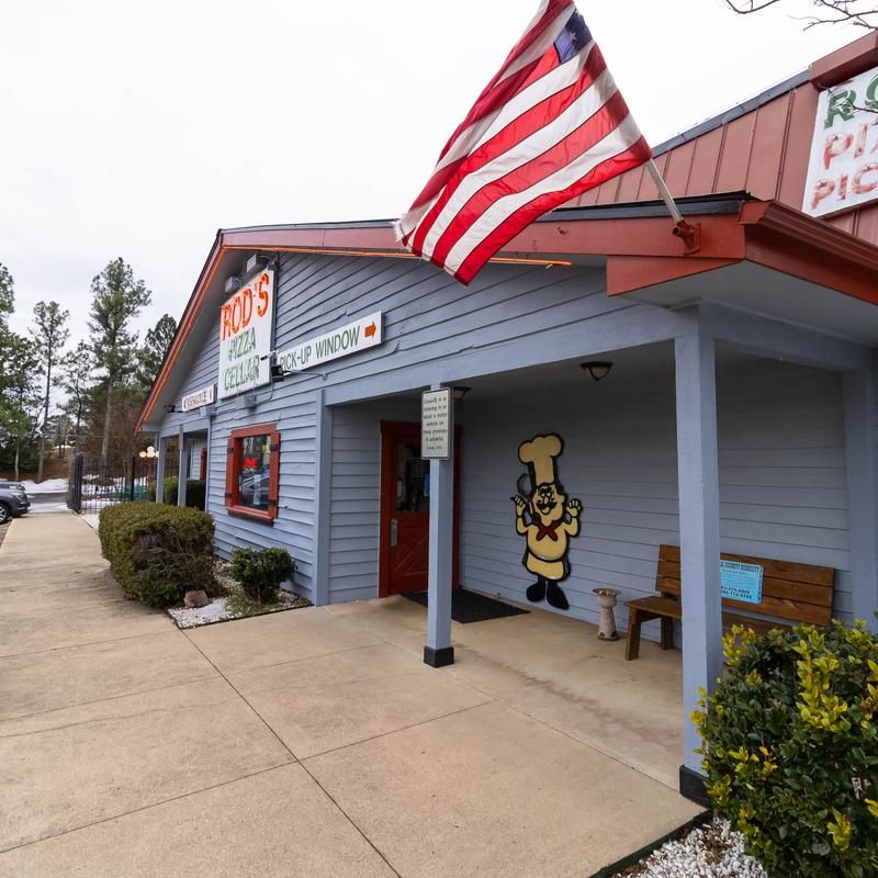 Rod's Pizza Cellar, Hot Springs, Arkansas Rod's Pizza Cellar, Hot Springs, Arkansas