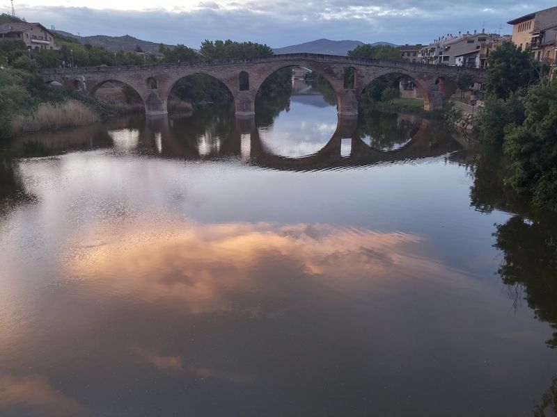 Romanesque Bridge, Puente la Reina, Navarre, Spain Romanesque Bridge, Puente la Reina, Navarre, Spain