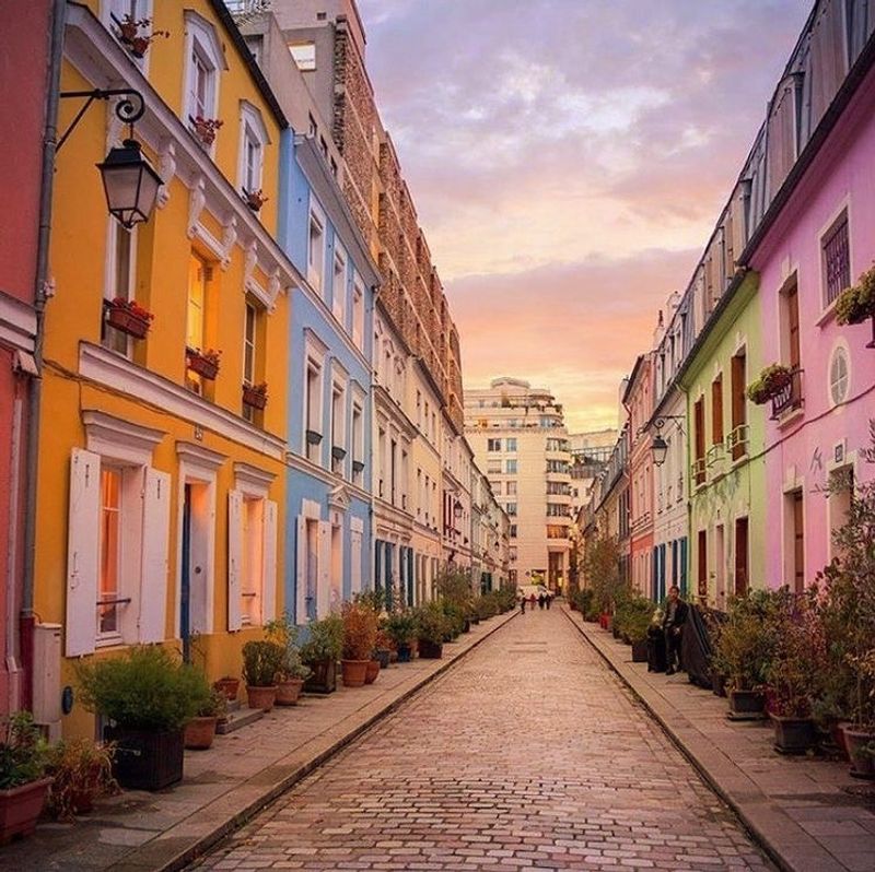 Rue Crémieux Rue Crémieux