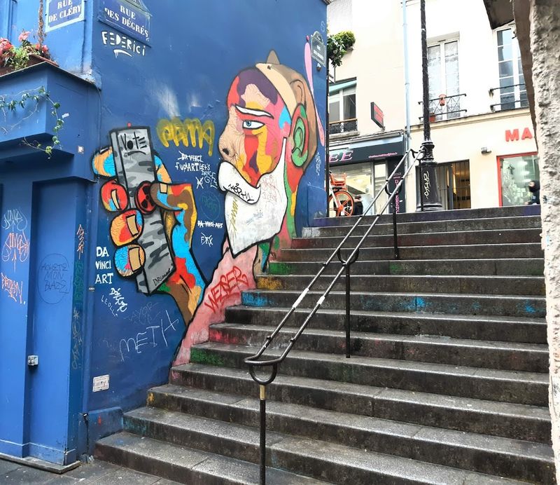 Rue des Degrés Rue des Degrés