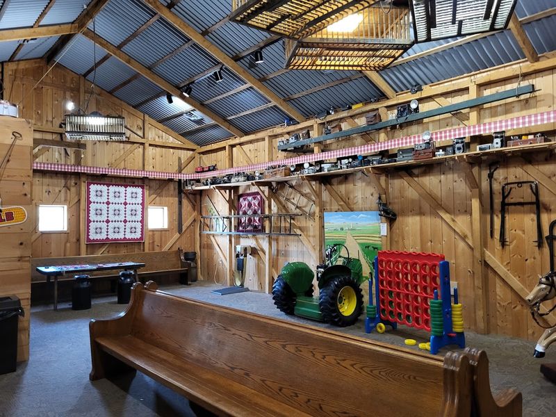 Rustic Decor That Feels Like a Living Museum Rustic Decor That Feels Like a Living Museum