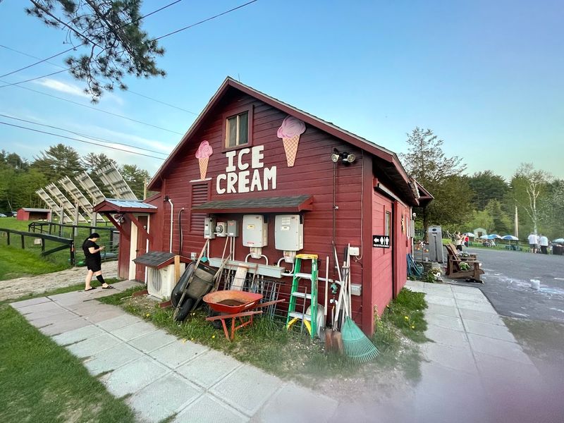 Sanctuary Dairy Farm Ice Cream, Sunapee, New Hampshire Sanctuary Dairy Farm Ice Cream, Sunapee, New Hampshire