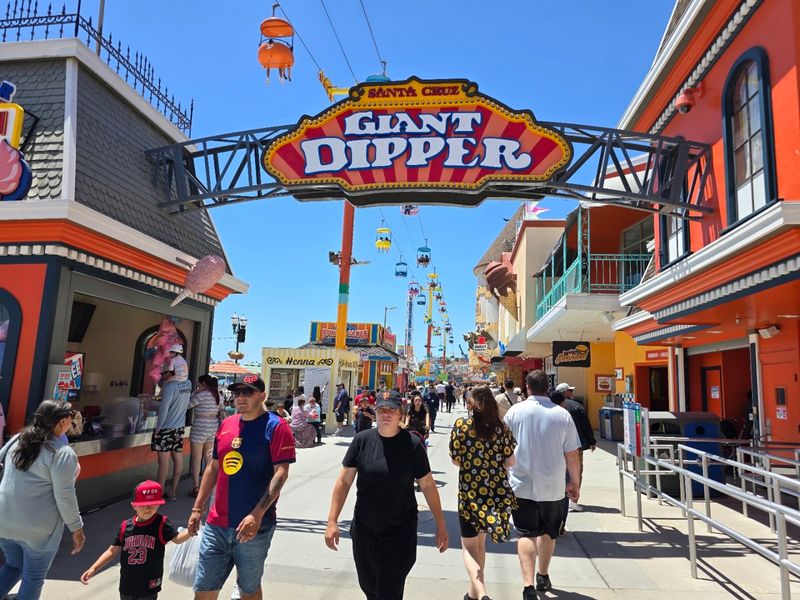 Santa Cruz Beach Boardwalk, Santa Cruz, California Santa Cruz Beach Boardwalk, Santa Cruz, California
