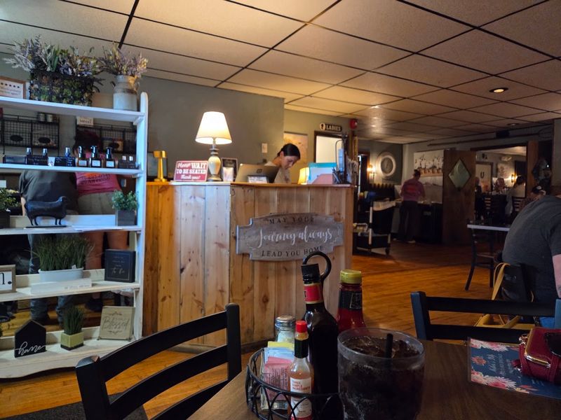 Service That Makes the Meal Feel Personal Service That Makes the Meal Feel Personal