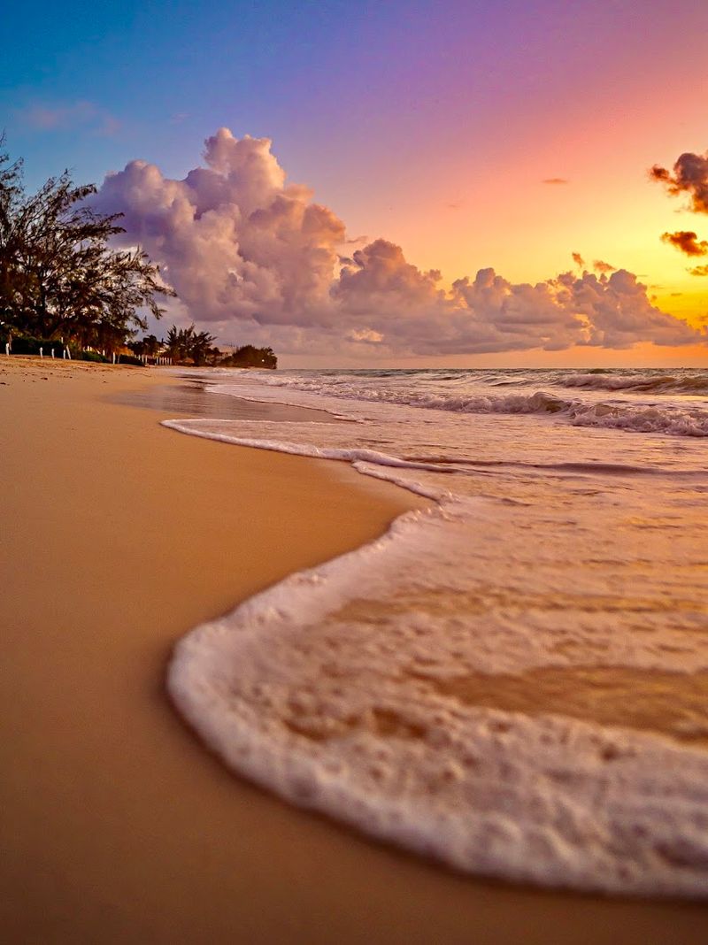 Seven Mile Beach, Grand Cayman, Cayman Islands Seven Mile Beach, Grand Cayman, Cayman Islands