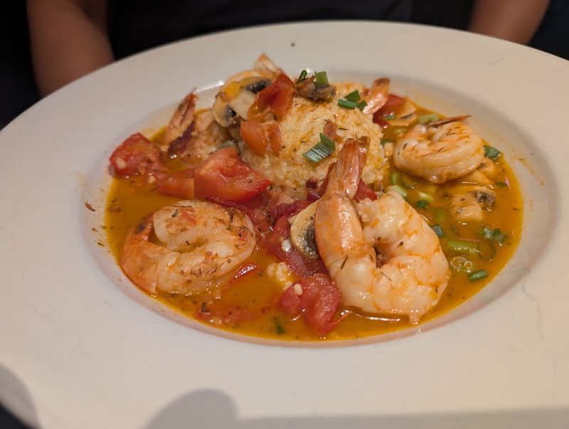 Shrimp and Grits Done the Nashville Way Shrimp and Grits Done the Nashville Way