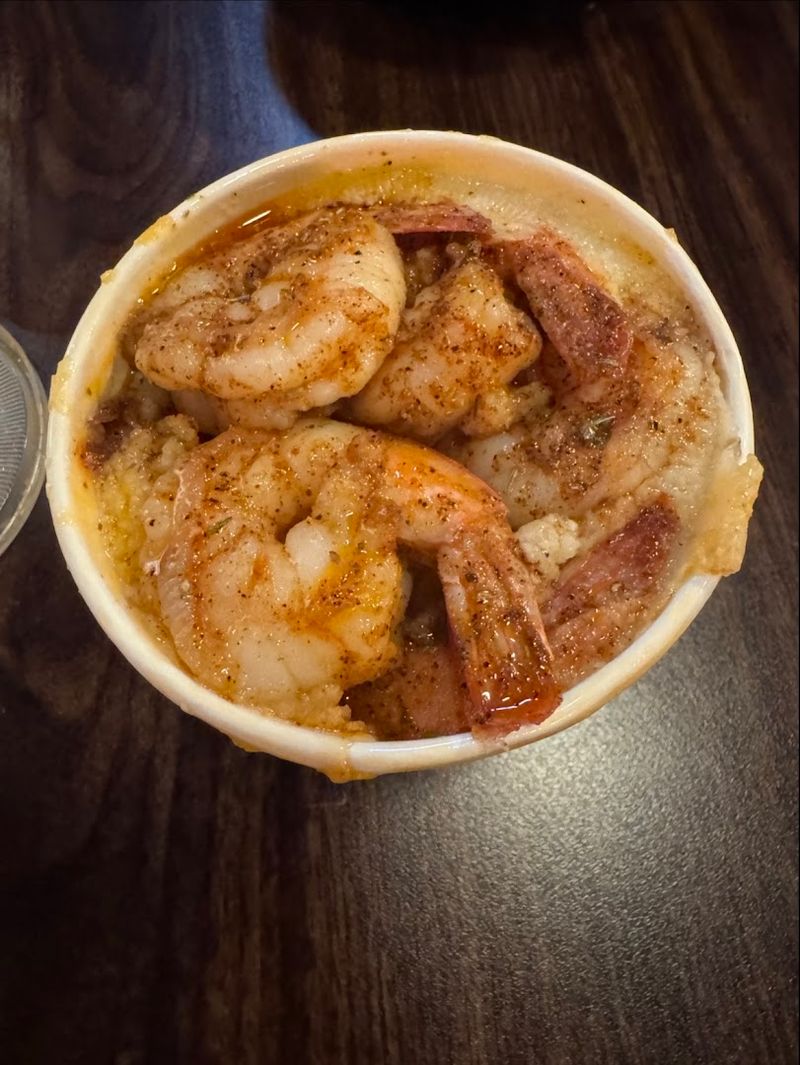 Shrimp and Grits Done the New Orleans Way Shrimp and Grits Done the New Orleans Way