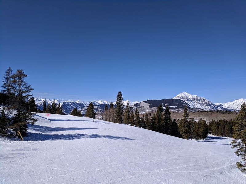 Skiing in Winter: A Completely Different Kind of Beauty