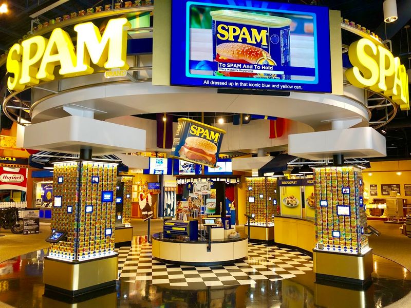 Spamples: The In-Museum Sampling Experience