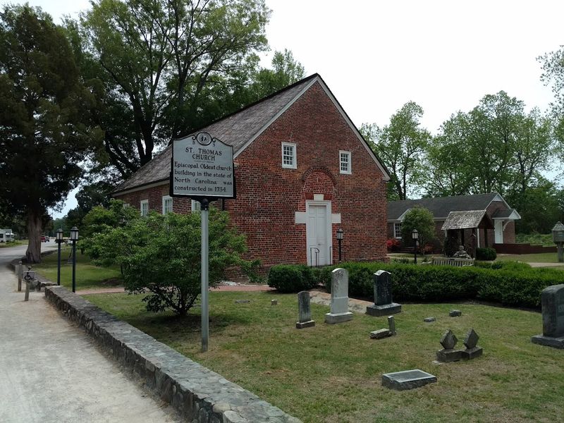 St. Thomas Episcopal Church, a Living Landmark St. Thomas Episcopal Church, a Living Landmark