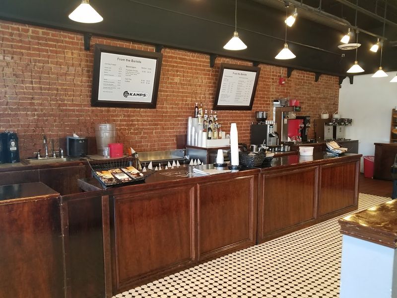 Staff That Turns First-Time Visitors Into Regulars Staff That Turns First-Time Visitors Into Regulars
