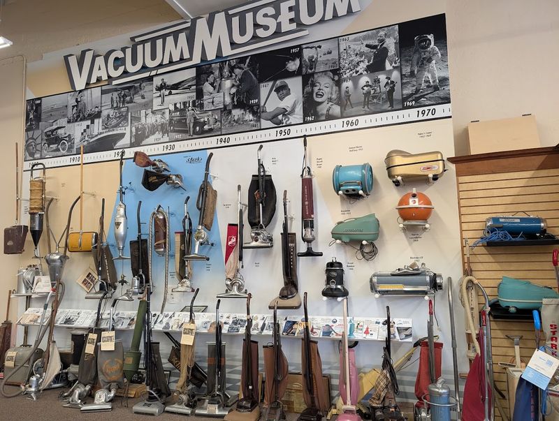 Stark's Vacuum Museum (Portland) Stark's Vacuum Museum (Portland)