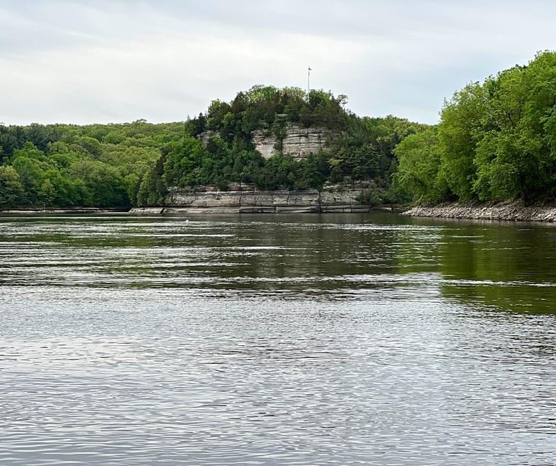 Starved Rock Itself: The Iconic Sandstone Butte Starved Rock Itself: The Iconic Sandstone Butte