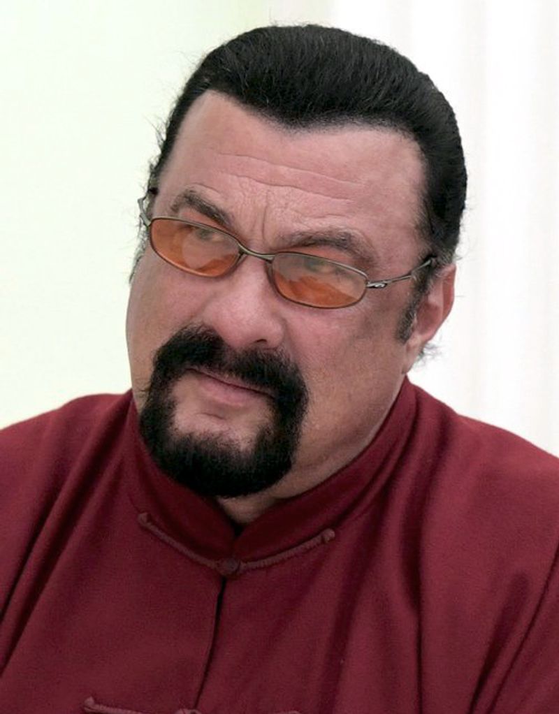 Steven Seagal Became One Of SNL's Most Notorious Hosts Steven Seagal Became One Of SNL's Most Notorious Hosts