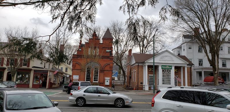 Stockbridge: The Town Around the Trail
